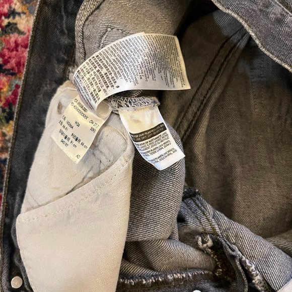 Levi's Authorized Vintage 501 Jeans W26 L30 - Picture 13 of 15